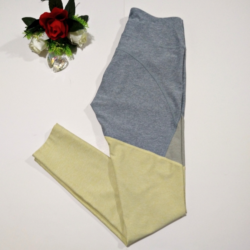 Outdoor Voices 7/8 Tri-Tone Warm Up Leggings - Picture 8 of 12